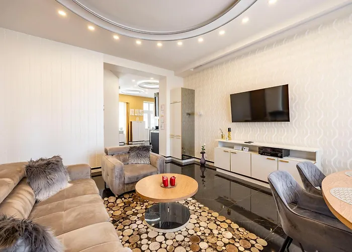 Luxury Royal By Prestige Homes Appartement *