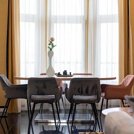 Luxury Royal By Prestige Homes * Budapest