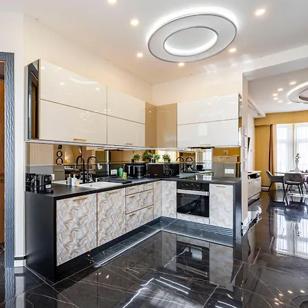 Luxury Royal By Prestige Homes * Budapest