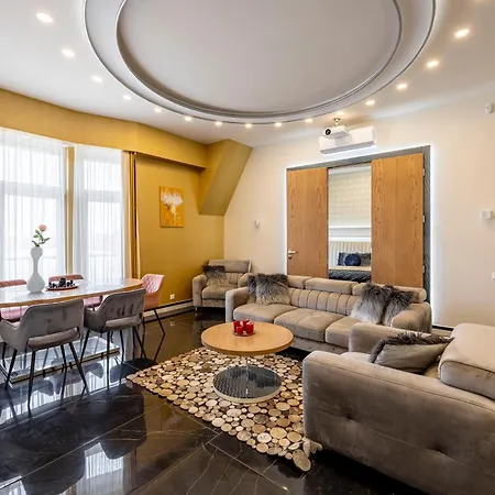 Apartment Luxury Royal By Prestige Homes