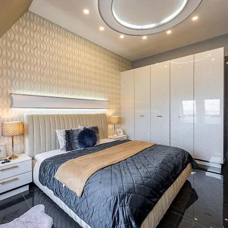 Luxury Royal By Prestige Homes Lägenhet