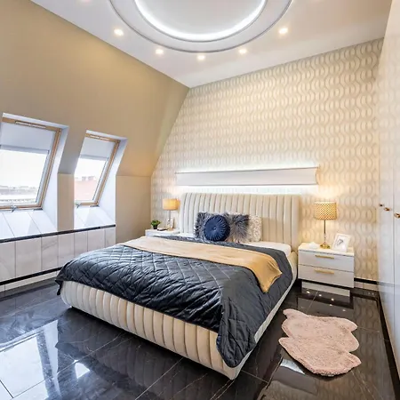 Lägenhet Luxury Royal By Prestige Homes