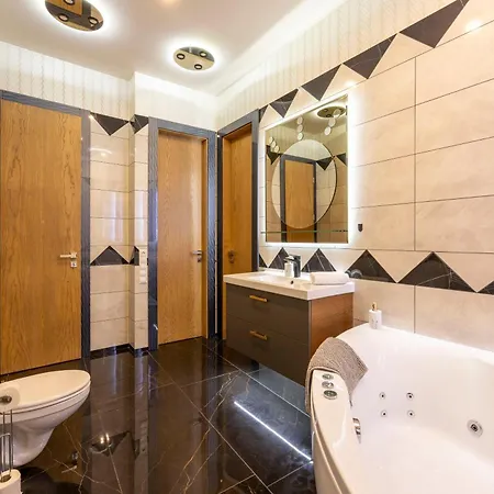 Lägenhet Luxury Royal By Prestige Homes *